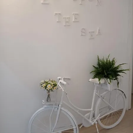 Sea View Life Guest house *