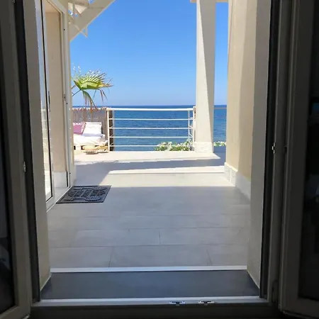 Vendégház Sea View Life 4*