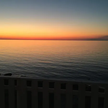 Sea View Life